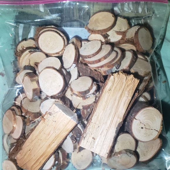 Cypress Wood Chips by BARWOODS WOOD PRODUCTS - Picture 3 of 3